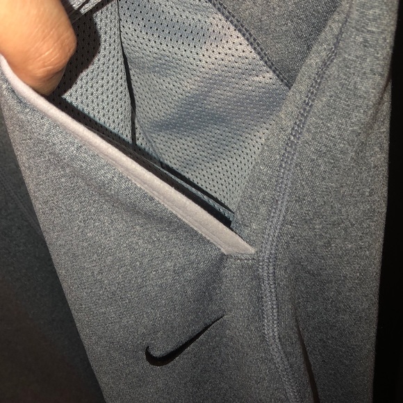 Nike sweatpants - Picture 2 of 4